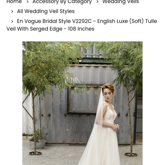 Wedding dress - Picture 3 of 4